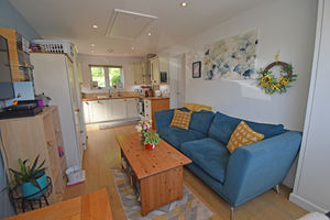 Lounge- click for photo gallery